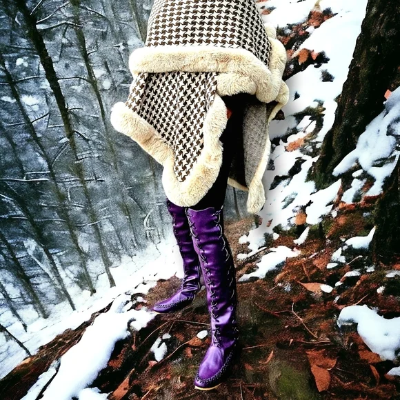 Women's Purple knee-high boots. Moccassion Style. Front Lace Up. Sz 11 - Picture 3 of 7